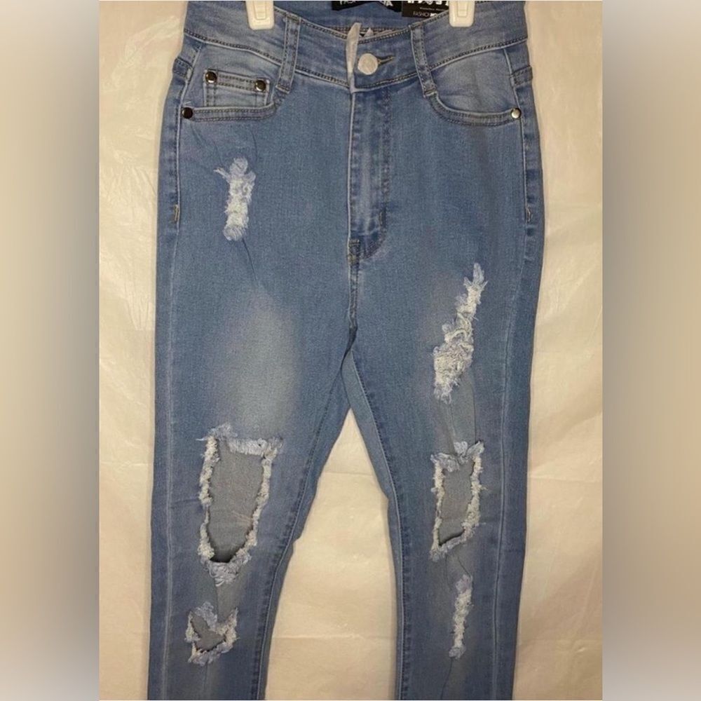Medium Wash Blue Jeans Size 1 - Picture 2 of 4
